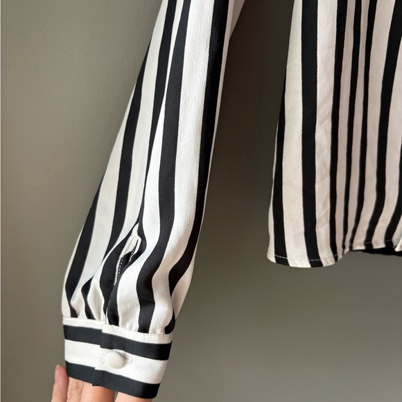 Zara, size xs, stripes blouse with inner lace details, 
Goth, Wednesday, emo - Picture 3 of 7